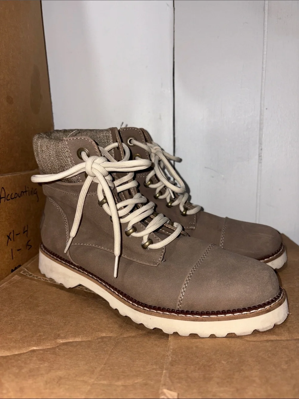 Nautica worn no